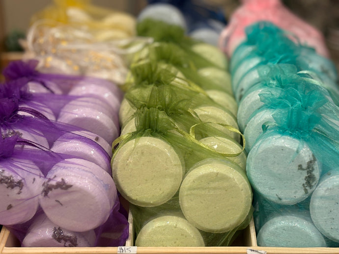 The BEST Handmade Aromatherapy Shower Steamers: Gift Ideas!